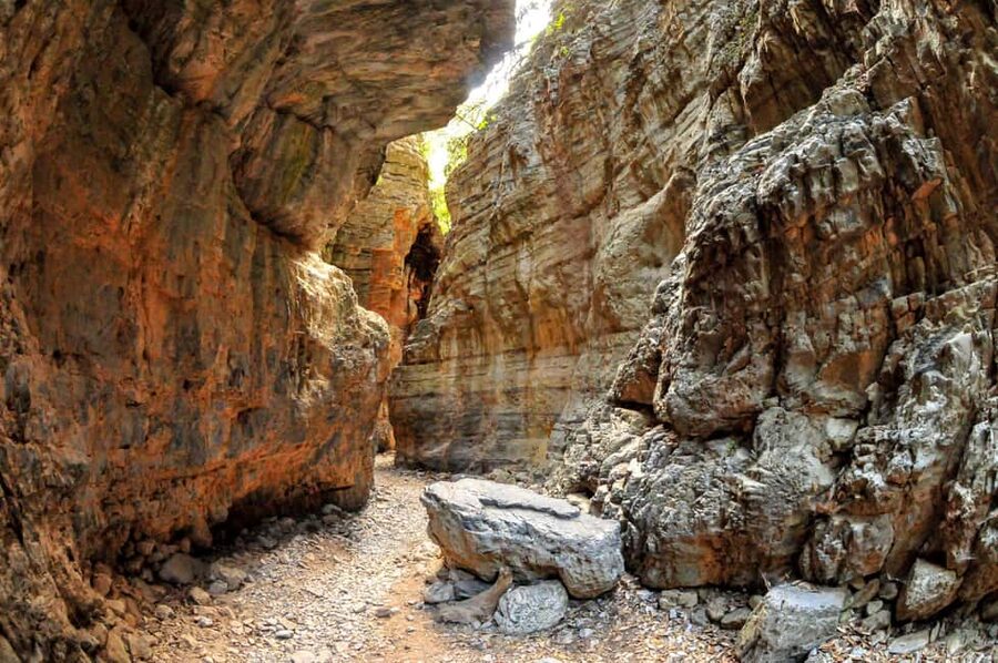 Chania: Imbros Gorge Hiking Tour & Beach Relaxation - What the guide adds to the hike