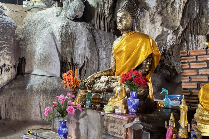 Chiang Dao Cave Trekking Small Group Tour – Full Day - Climbing Buatong Sticky Waterfall