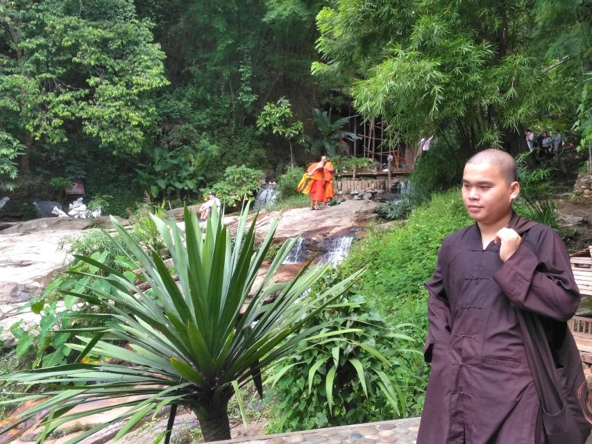 Chiang Mai: 7-Hour Doi Suthep National Park Summit Hiking - Lunch, water, and the value of support