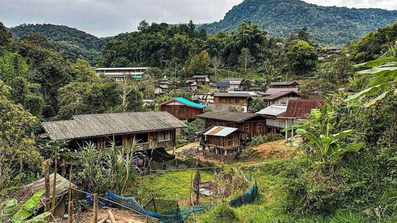 Chiang Mai: Doi Inthanon National Park and Pha Dok Siew Trek - The ride from Chiang Mai and the coffee stop