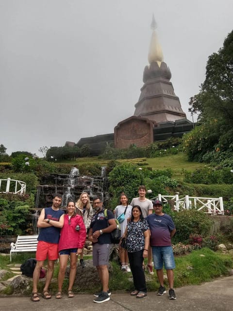Chiang Mai: Doi Inthanon Park and Pha Dok Siew Hike Day Trip - The twin pagodas and a view that depends on weather
