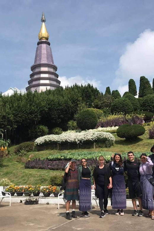 Chiang Mai: Doi Inthanon Park and Pha Dok Siew Hike Day Trip - Karen village coffee and the human side of the walk