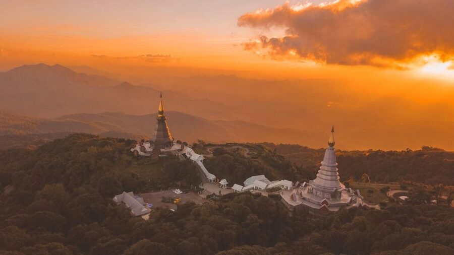 Chiang Mai: Doi Inthanon Park Hiking & Elephants Sanctuary - Transport, group size, and the long return