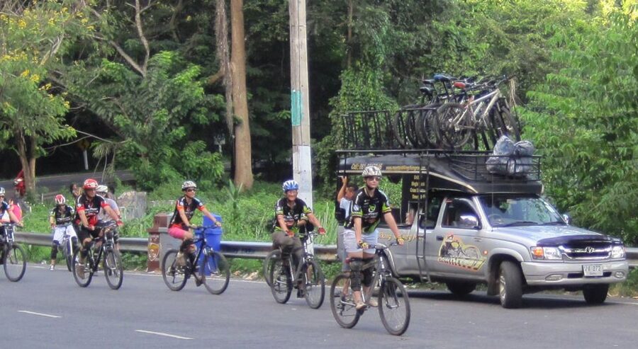 Chiang Mai: Doi Suthep National Park Leisure Hiking & Biking - Wat Phra That Doi Suthep and the Mae Ping Valley