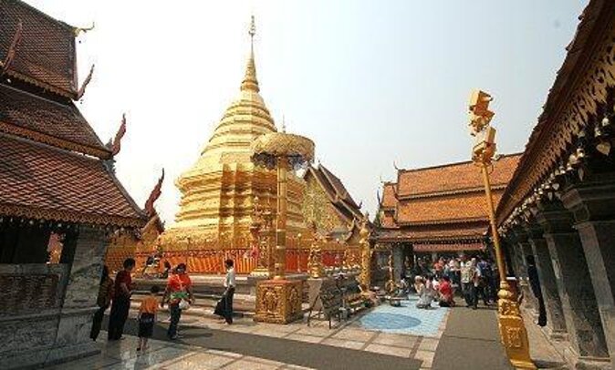 Chiang Mai - Doi Suthep Temple & Wat Pha Lat Hike - Two mountain temples, two very different moods