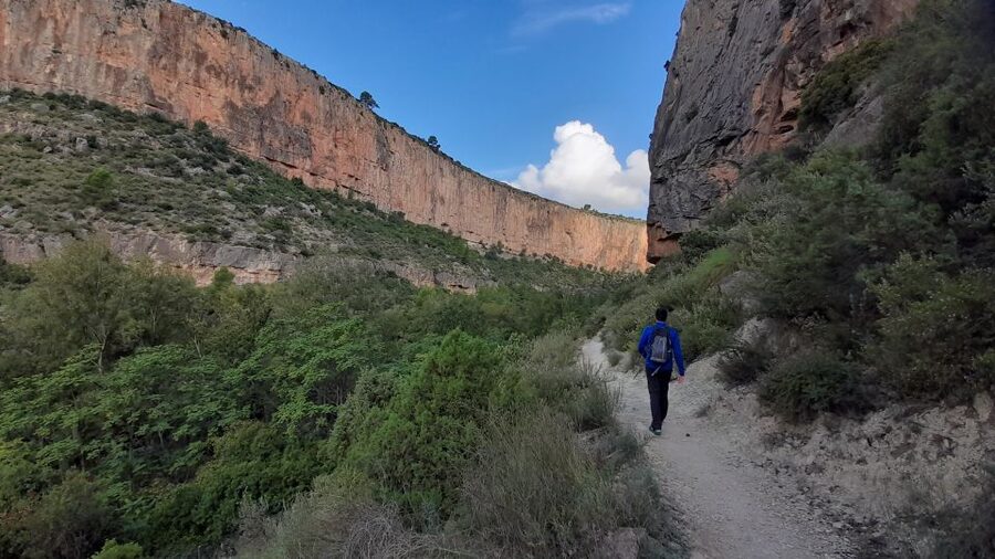 Chulilla: Hanging Bridges & Canyon Private Hiking Day Tour - Why the Chulilla bridges are worth the effort