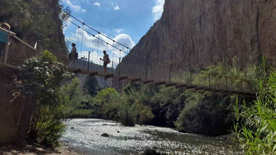Chulilla: Hanging Bridges & Canyon Private Hiking Day Tour - The first hiking section through the Turia canyon