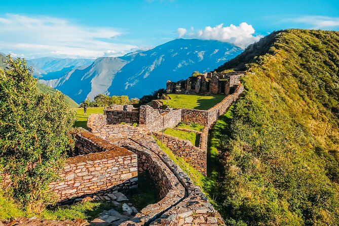 Classic Choquequirao Trek – 5 Days / 4 Nights - Day 1: the long descent from Cachora to Chiquisca