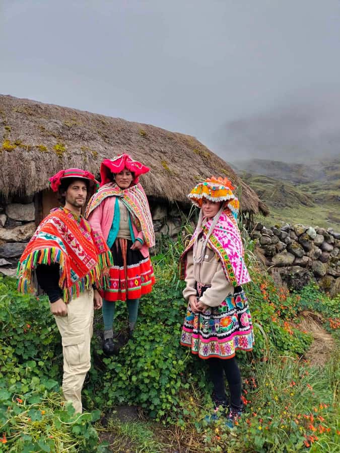 Cusco: 4-Day Lares Trek to Machu Picchu with Panoramic Train - What the $690 price really covers