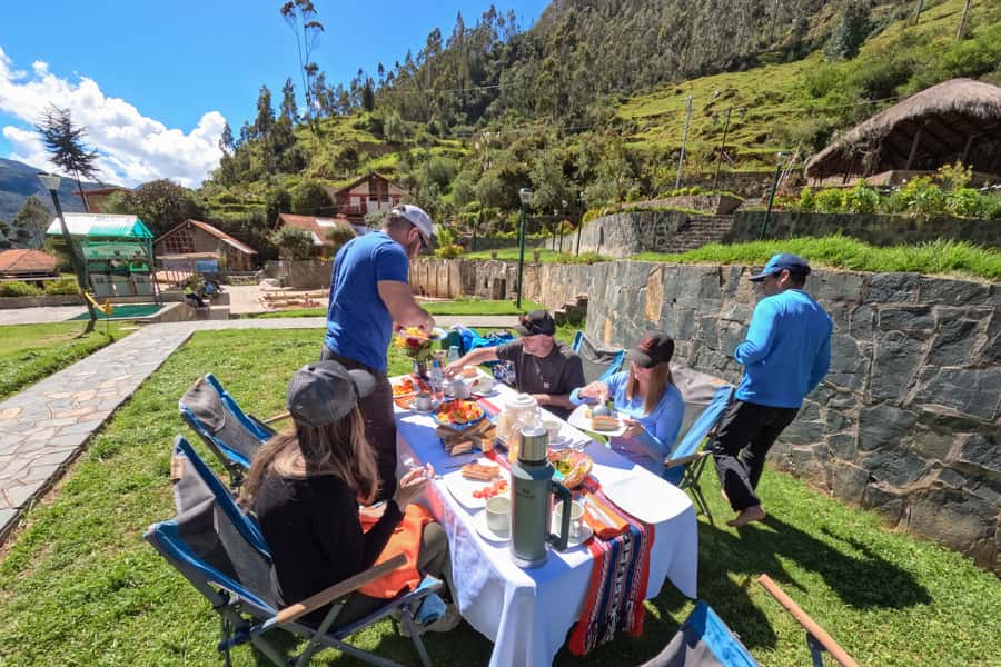Cusco: 4-Day Lares Trek to Machu Picchu with Panoramic Train - Who should book this four-day route?