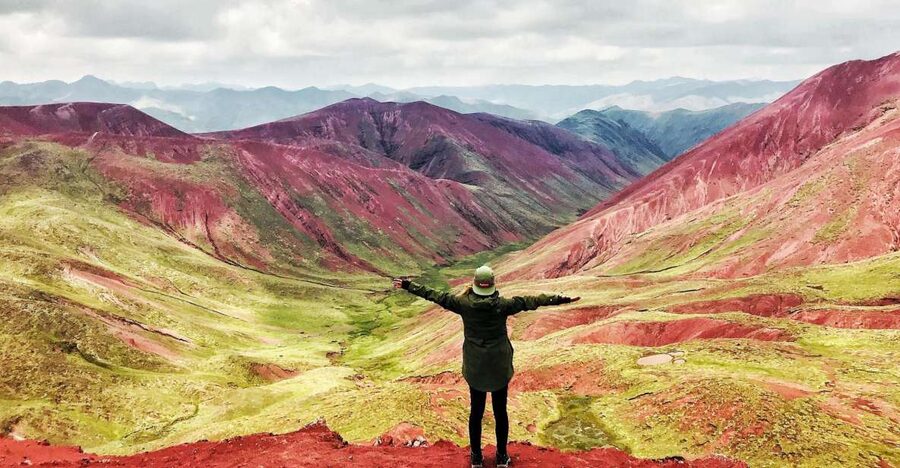 Cusco: Full-Day Rainbow Mountain & Red Valley Trekking Tour - Crowds, timing, and the small-group promise