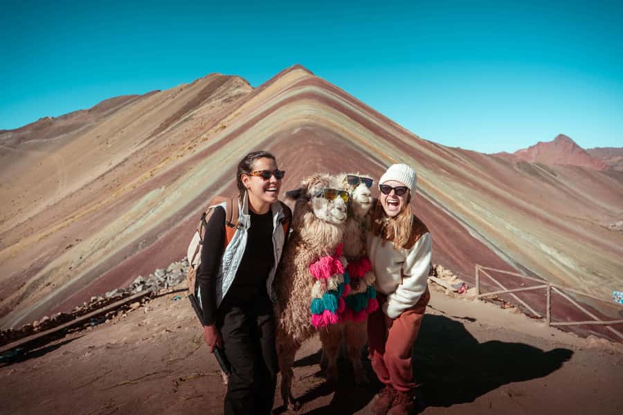 Cusco: Rainbow Mountain Tour and Red Valley Hike (Optional) - Breakfast in Cusipata and the road toward Vinicunca