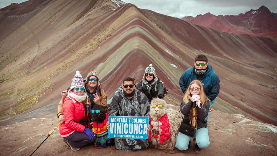 Cusco: Rainbow Mountain Tour and Red Valley Hike (Optional) - Lunch, the return walk, and the drive back