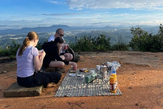 Dalat: Cloud Hunting & Sunrise Trekking to Hon Ho Mountain - The Hon Bo trail: short, steep, and manageable