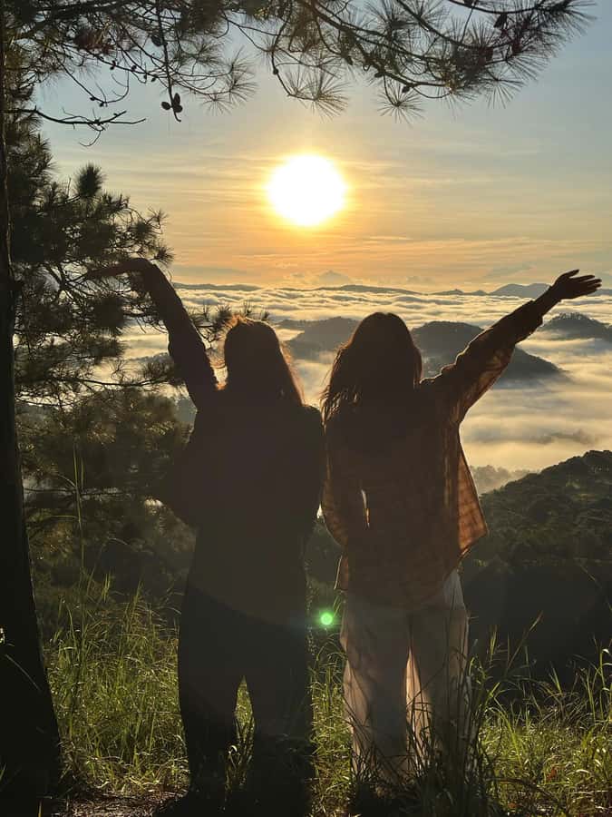 Dalat: Sunrise Trekking and Cloud Hunting experience - Adding SUP or kayaking after sunrise