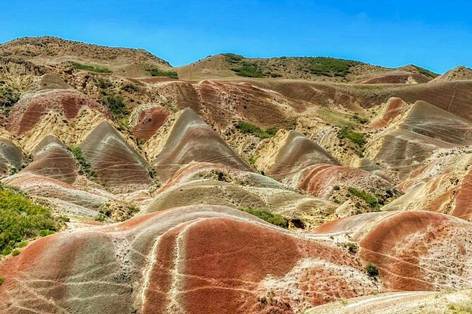 David Gareji and Real Rainbow Mountains Off-Road adventure + hike - Key points at a glance