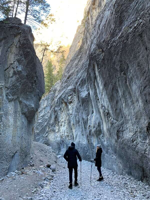 Discover Ancient Pictographs - Guided Canyon Hiking Tour 3H - Starting at Canmore Recreation Centre