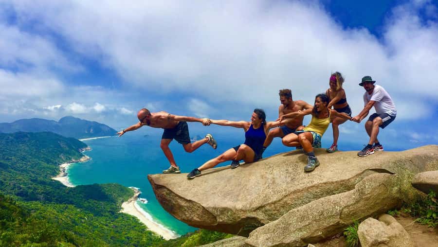 Discover Pedra do Telégrafo: Scenic Hike with Expert Guide - What the eight-hour schedule means for you