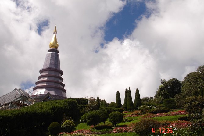 Doi Inthanon National park and 2 hours hiking with private tour - A hill-tribe village and the value of a slower visit