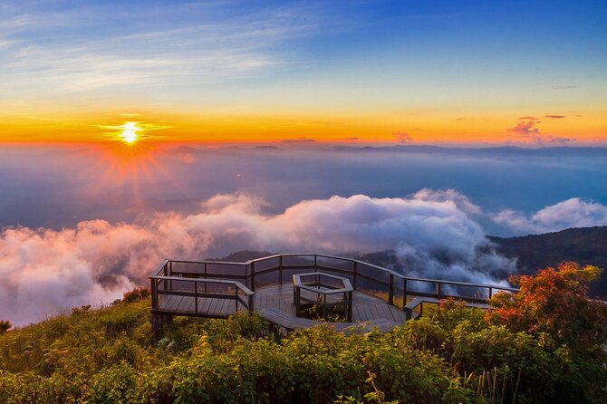 Doi Inthanon National Park with Nature Trail Trekking 1-Day Tour - Ban Mae Klang Luang and the village coffee stop