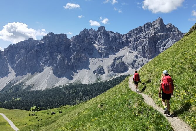 Dolomites Alta Via Multi Day Hiking Tour (2 to 4 days) - A flexible two to four day plan
