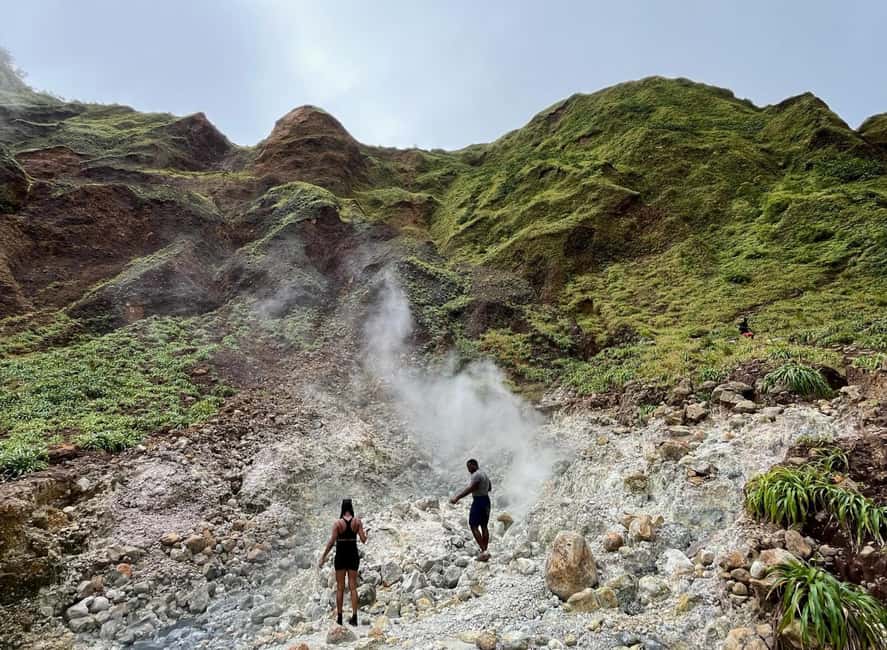Dominica: Hiking tour to the boiling lake! - Morne Nichols: short plateaus between steep climbs