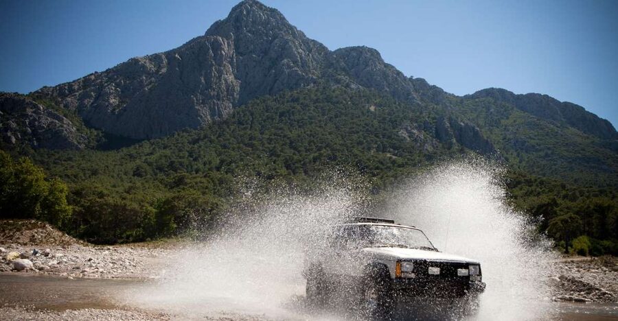 Dorgali: Supramonte Full-day Jeep Off-Roading & Hiking Tour - Why this Supramonte outing is different