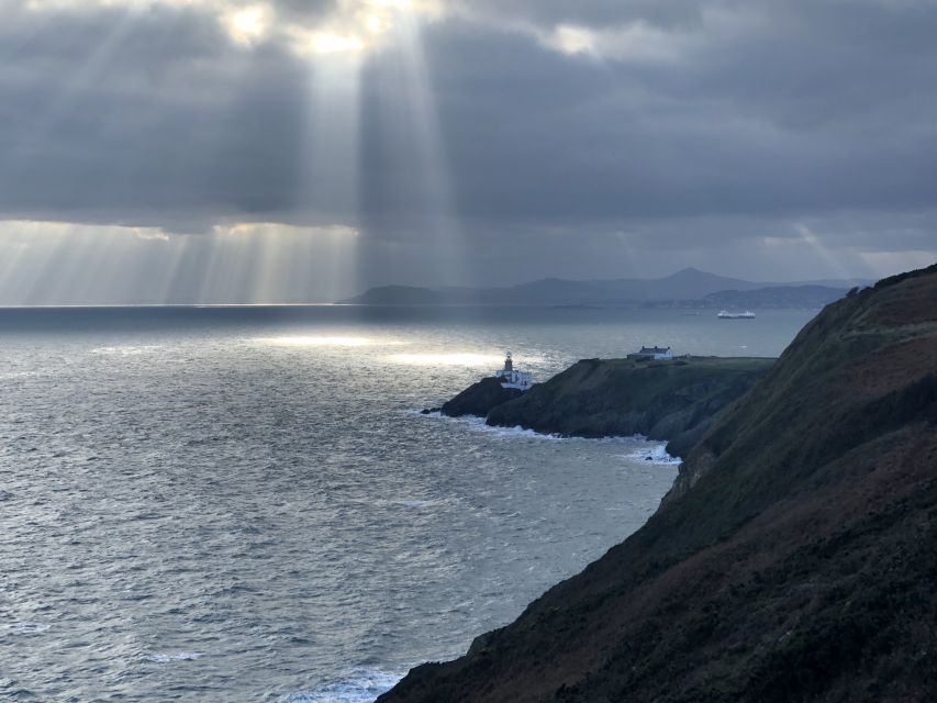 Dublin: Dublin Coastal Hike and Pints & Puppies - The first stretch: sea air and Dublin Bay views
