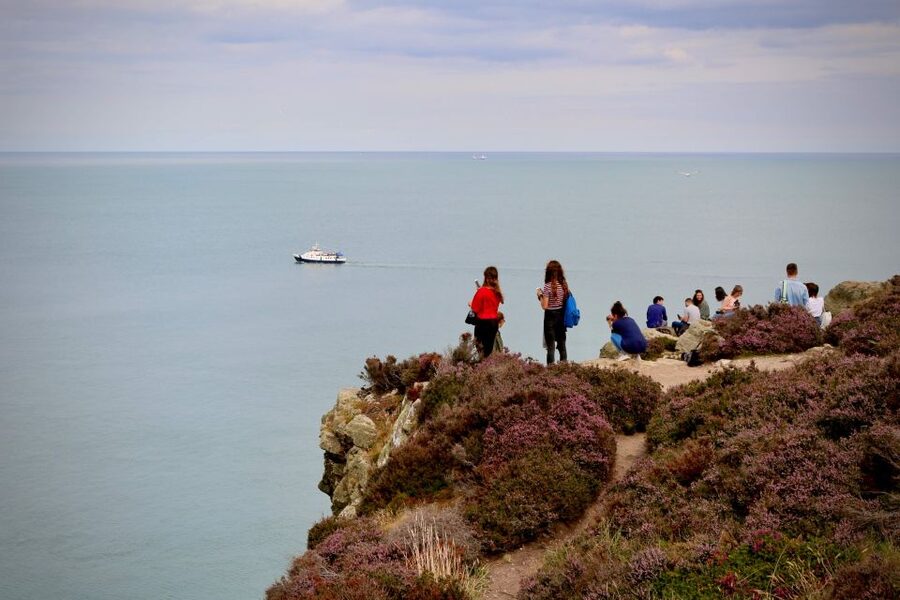Dublin: Howth Coastal Hiking Tour - Balscadden Bay and the return to the harbour