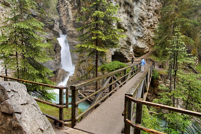 eBike and Hike Banff to Johnston Canyon small group guided program - Guide quality and equipment
