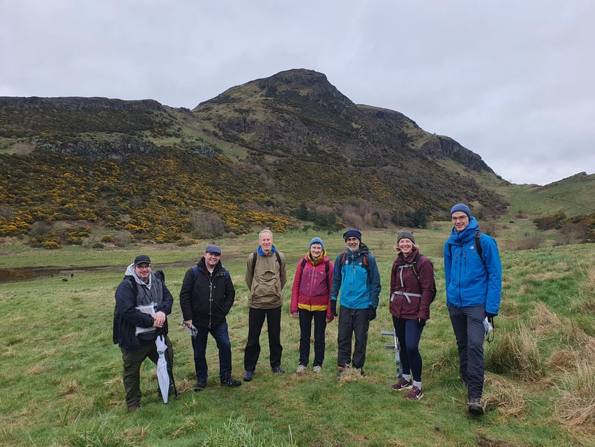 Edinburgh: Guided Hike to Arthur's Seat and Holyrood Park - Stories about plants, birds, and old paths