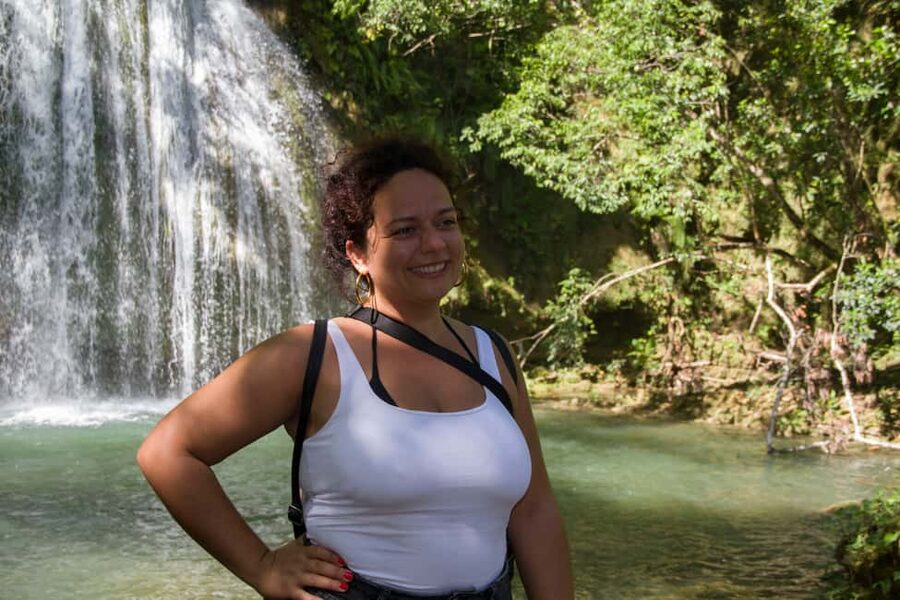 El Limón: Waterfall Hiking Tour with Lunch - The 300 steps and the final approach