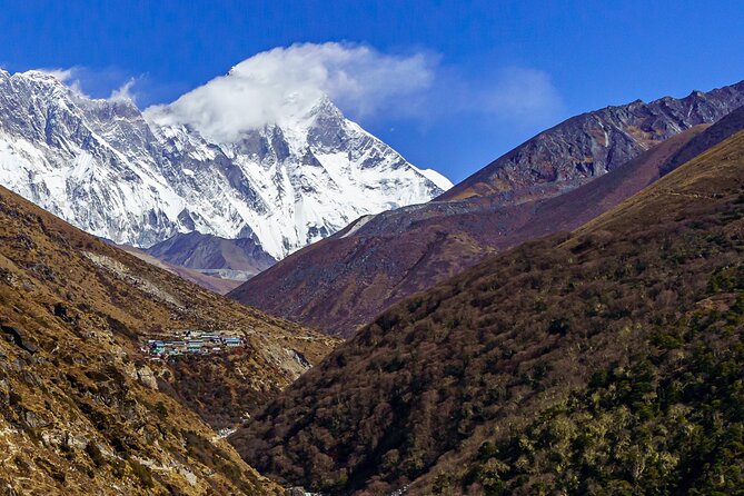 Everest Base Camp Trekking - 13 Day - Day 7: The second acclimatization day in Dingboche