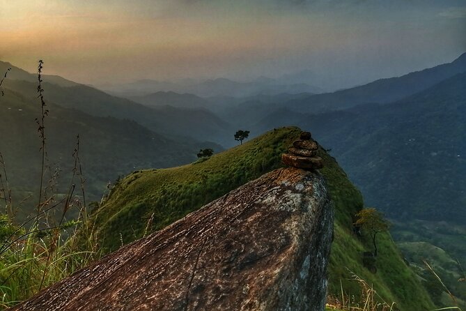 Explore the best of Ella. Hiking, waterfalls and cultural tour - Why the 5 a.m. start matters in Ella