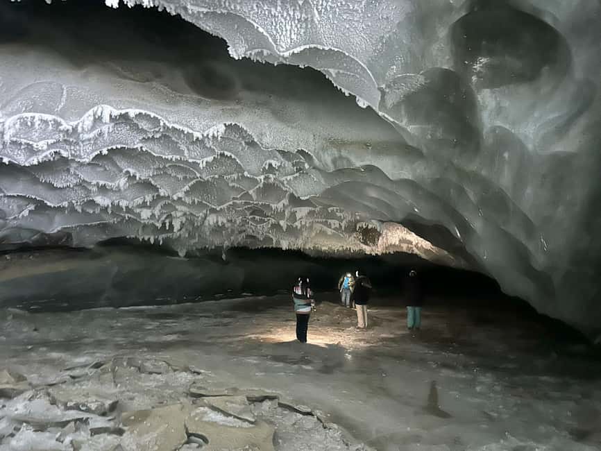 Fairbanks: Guided Snowshoe Hike to Castner Glacier Ice Cave - The 1.5-mile walk to the ice cave