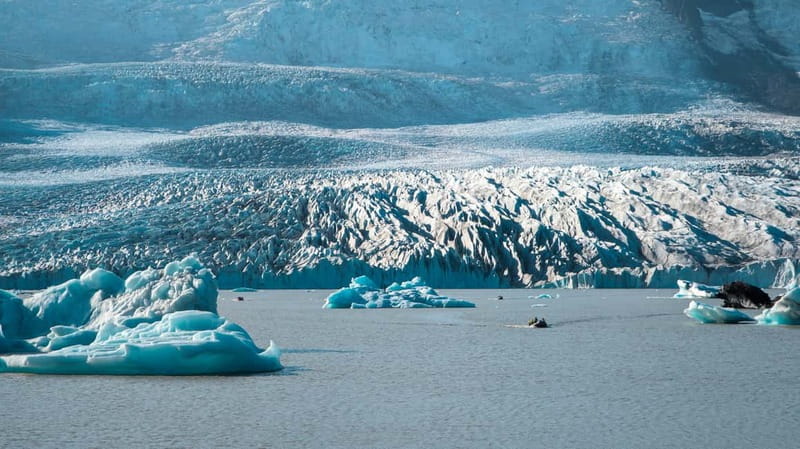 Fjallsárlón: Secluded Glacier Hike and Iceberg Boat Tour - The first 25 minutes on Fjallsárlón