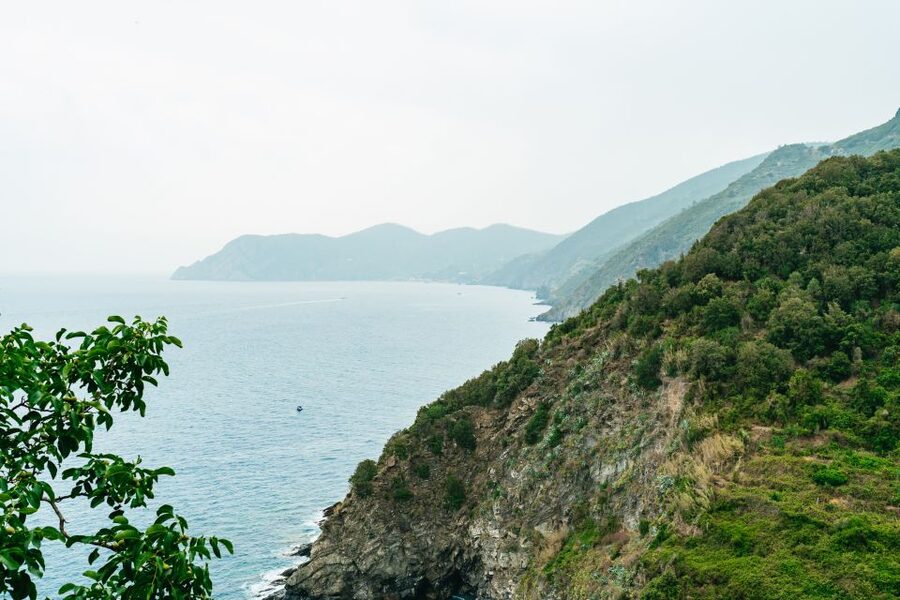 Florence: Cinque Terre Day Trip with Optional Hiking or Pisa - Corniglia requires a climb