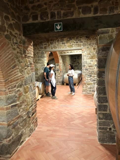 Florence: Hiking Tuscany & Chianti wine 3 wineries and lunch - The medieval cellar and first wine tasting