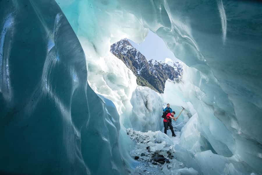 Franz Josef: 2.5 Hour Glacier Hike with Helicopter Transfer - Key points to know before booking