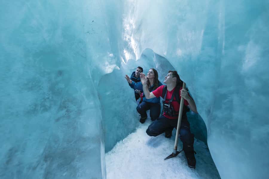 Franz Josef: 2.5 Hour Glacier Hike with Helicopter Transfer - Stories, glaciology, and Maori legends