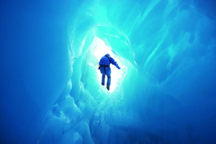 Franz Josef: 2.5 Hour Glacier Hike with Helicopter Transfer - What to wear and bring