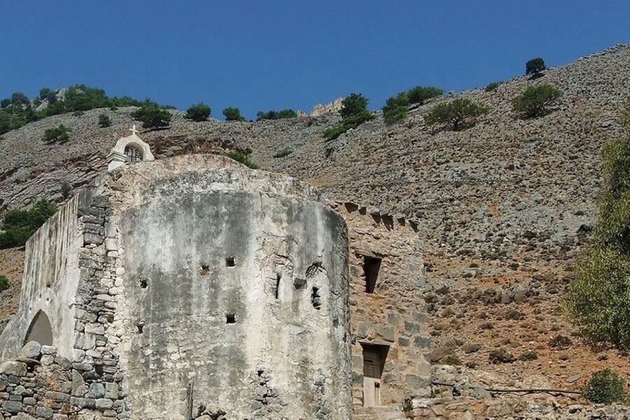 From Agia Galini/Matala: Samaria Gorge Hiking Tour - What the $79 price really covers