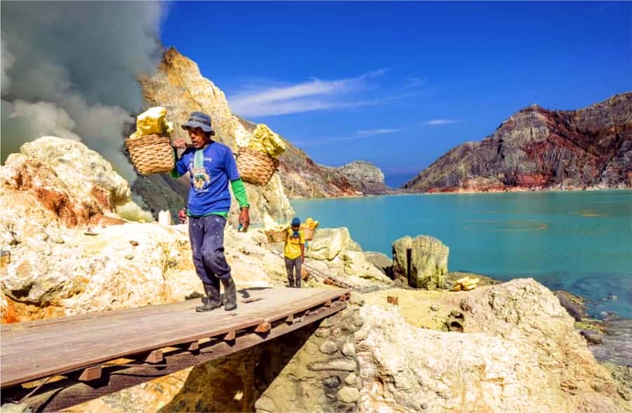 From Bali or Banyuwangi: Ijen Crater Sunrise Hike - Key points to know before booking