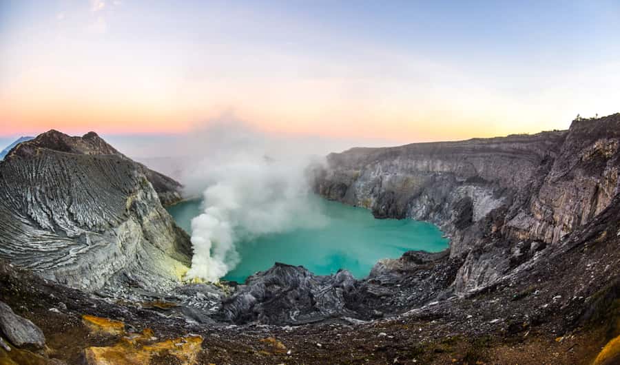 From Bali: Private Mount Ijen Crater Volcano Midnight Trek - What the $139 price really covers
