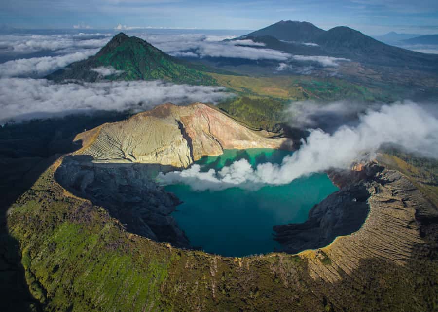 From Bali: Private Mount Ijen Crater Volcano Midnight Trek - The midnight hike to Ijen’s crater rim