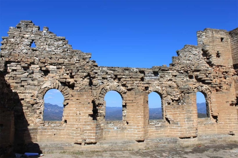 From Beijing: Small Group Hike at Jinshanling Great Wall - The restored middle section