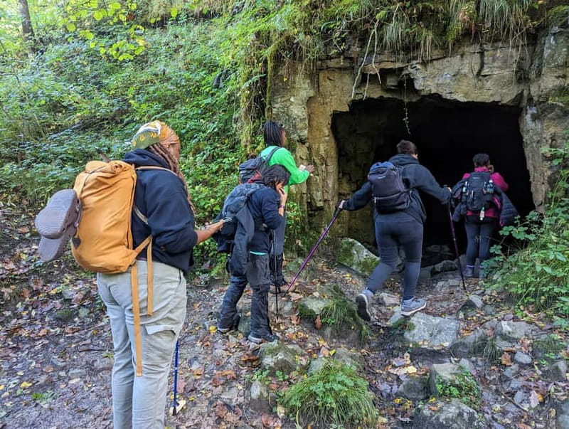 From Cardiff: Guided Hike to 8 Waterfalls in Brecon Beacons - Lunch, the seasonal cafe, and what to pack