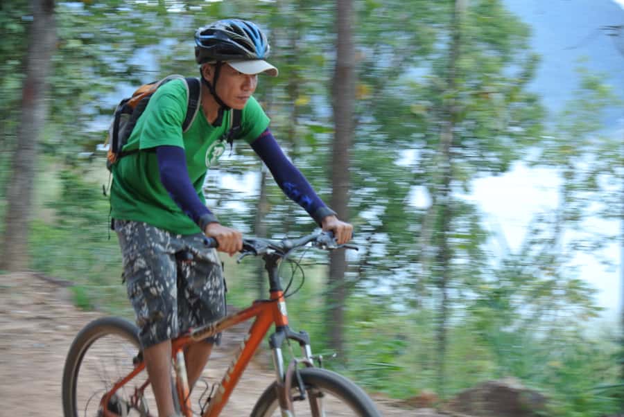 From Chiang Mai: Mae Taeng Valley Hike & Bike Day Trip - Thai lunch with a countryside setting