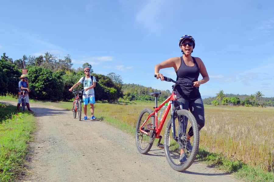 From Chiang Mai: Mae Taeng Valley Hike & Bike Day Trip - Wat Ban Den and the trip back