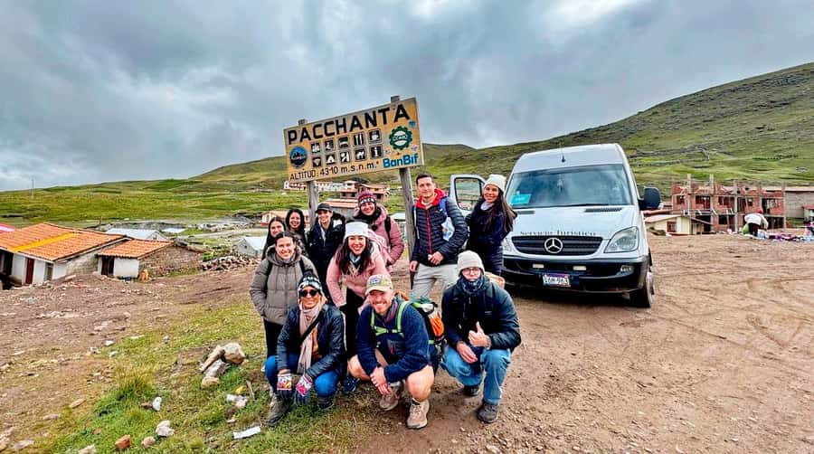 From Cusco: 7 Lakes Ausangate Trek with Breakfast and Lunch - The pre-dawn pickup and long ride from Cusco